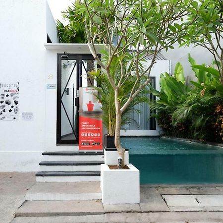 Reddoorz @ Jalan Raya Semat Canggu Vandrarhem Bali Exteriör bild