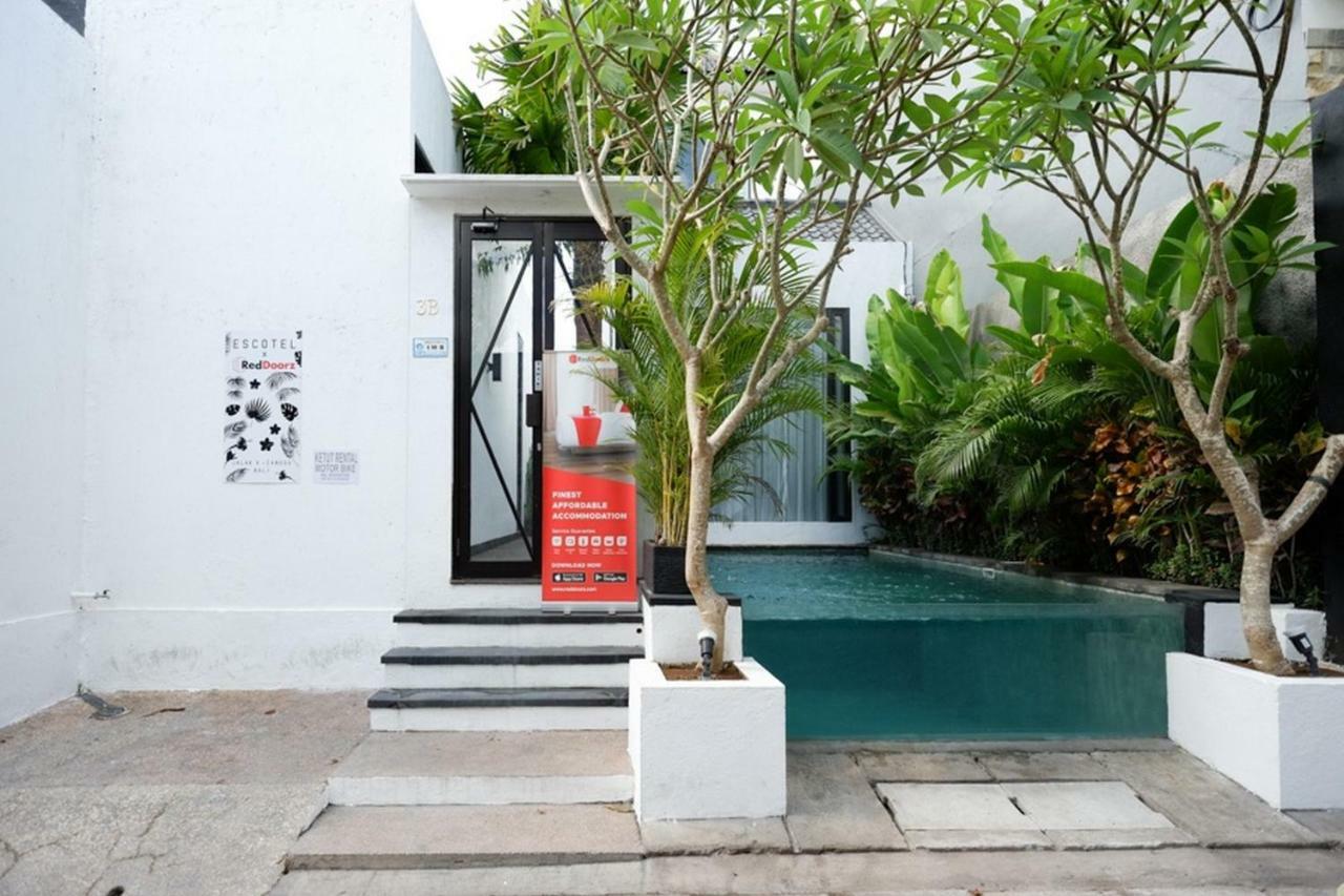 Reddoorz @ Jalan Raya Semat Canggu Vandrarhem Bali Exteriör bild