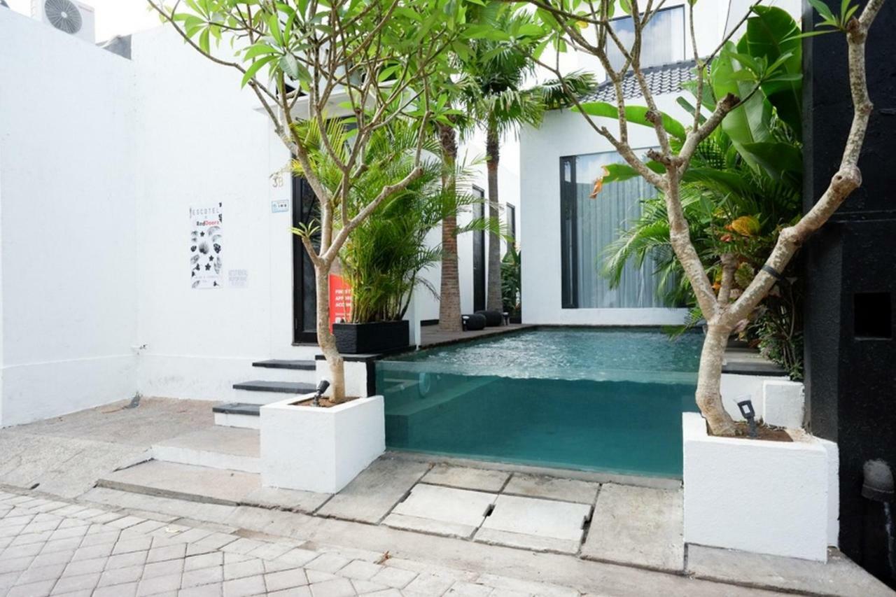 Reddoorz @ Jalan Raya Semat Canggu Vandrarhem Bali Exteriör bild